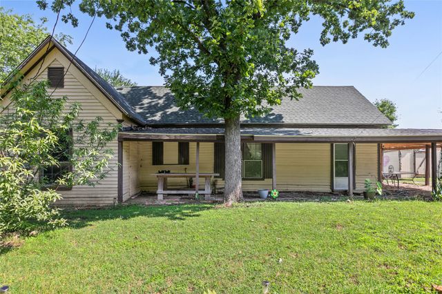 704 Cantrell Street, Waxahachie, TX 75165