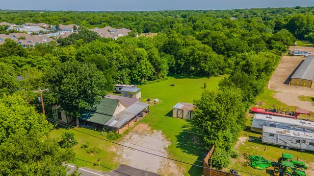 704 Cantrell Street, Waxahachie, TX 75165