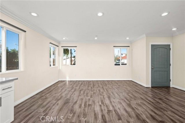 4812 Saturn Street, Los Angeles, CA 90019