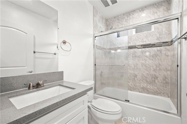 4812 Saturn Street, Los Angeles, CA 90019