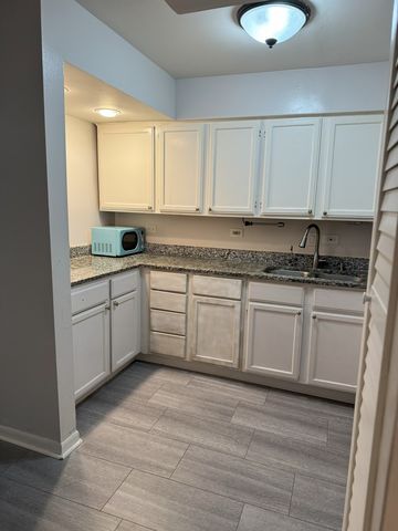 6027 103rd Street 1A, Chicago Ridge, IL 60415