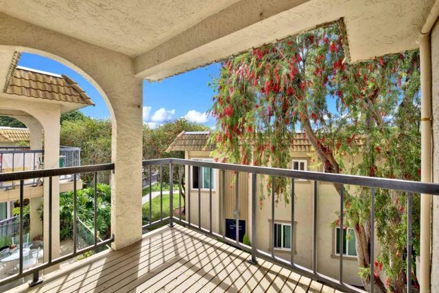 2383 Altisma Way D, Carlsbad, CA 92010