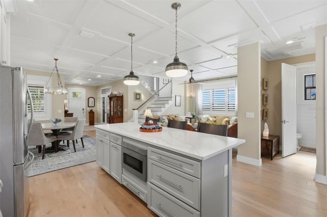 2344 2ND AVENUE N, St Petersburg, FL 33713