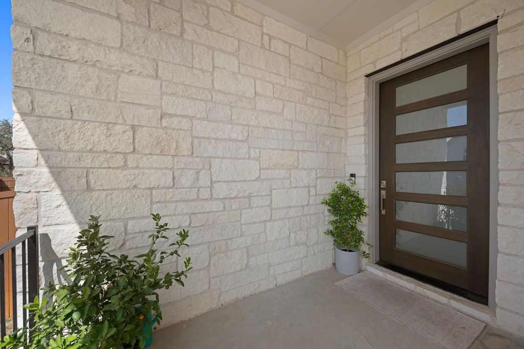 298 Canal DR, Dripping Springs, TX 78620