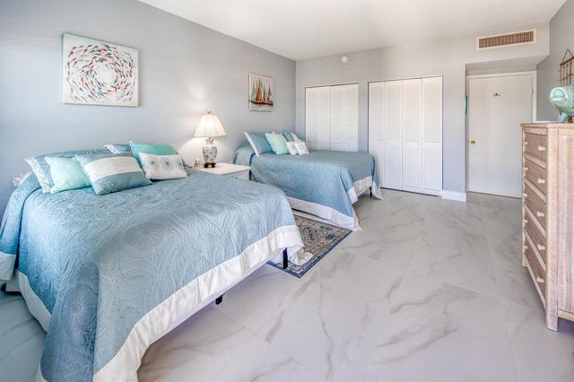 3230 S OCEAN Boulevard E609, Palm Beach, FL 33480
