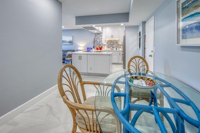 3230 S OCEAN Boulevard E609, Palm Beach, FL 33480