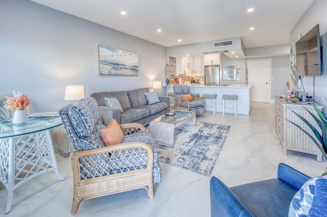 3230 S OCEAN Boulevard E609, Palm Beach, FL 33480