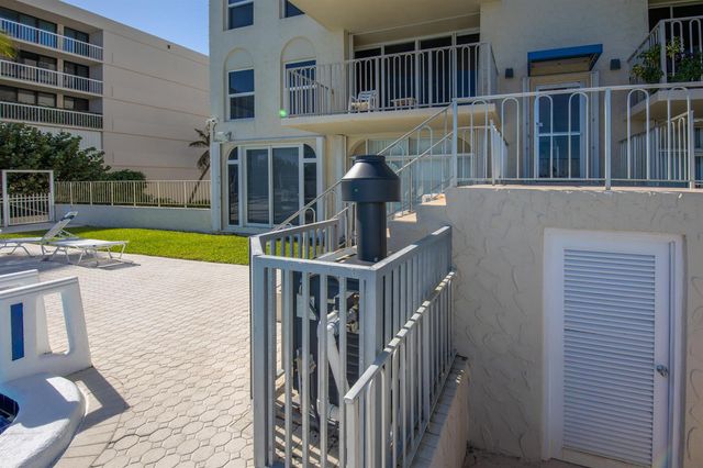 3230 S OCEAN Boulevard E609, Palm Beach, FL 33480