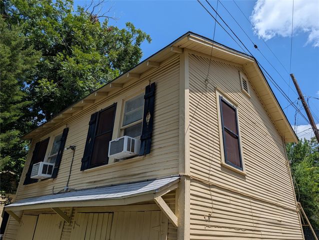 304 E 42nd ST, Austin, TX 78751