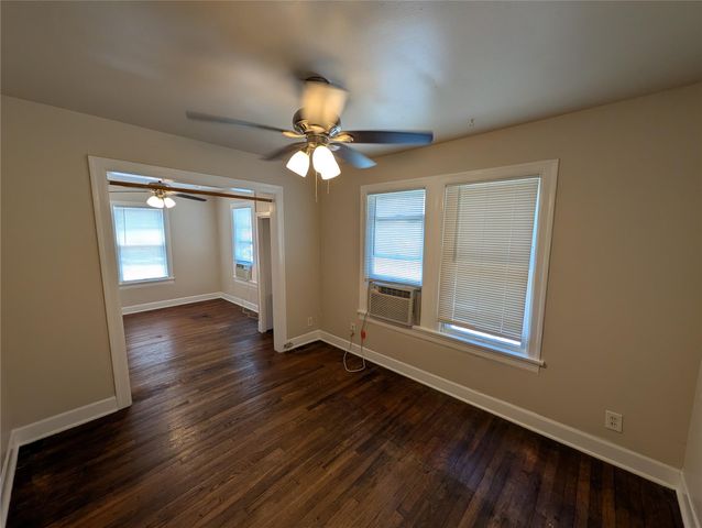 304 E 42nd ST, Austin, TX 78751