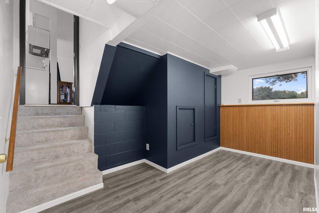 1101 HAWTHORNE Drive, Bettendorf, IA 52722