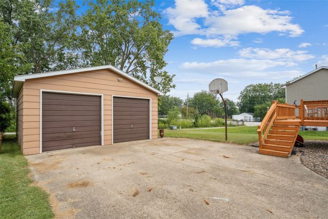 107 NW 7th Street, Grimes, IA 50111