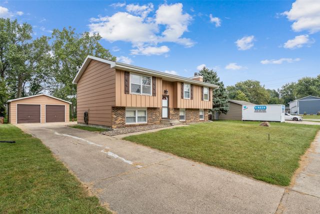 107 NW 7th Street, Grimes, IA 50111