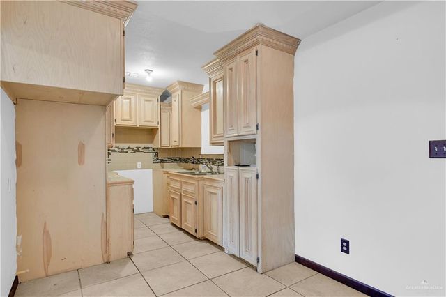 506 Pasco Street, Rio Grande City, TX 78582