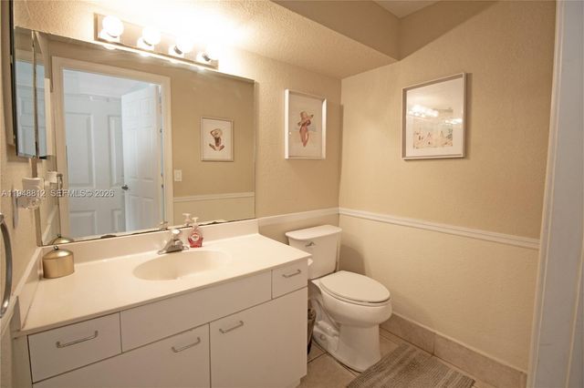 15826 NW 11th St, Pembroke Pines, FL 33028