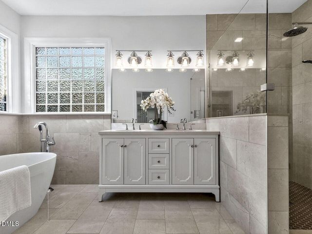 100 Gables Point Way, Cary, NC 27513