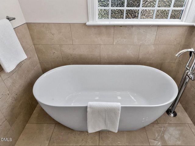 100 Gables Point Way, Cary, NC 27513