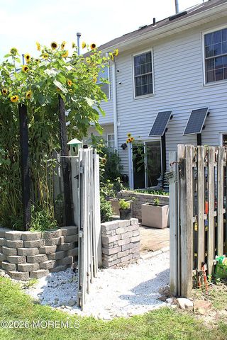 96 Joan Court, Jackson, NJ 08527