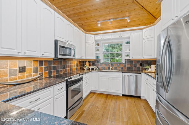 940 W Whitmire Drive, Melbourne, FL 32935