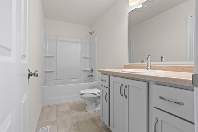 885 2nd Avenue, Horace, ND 58047