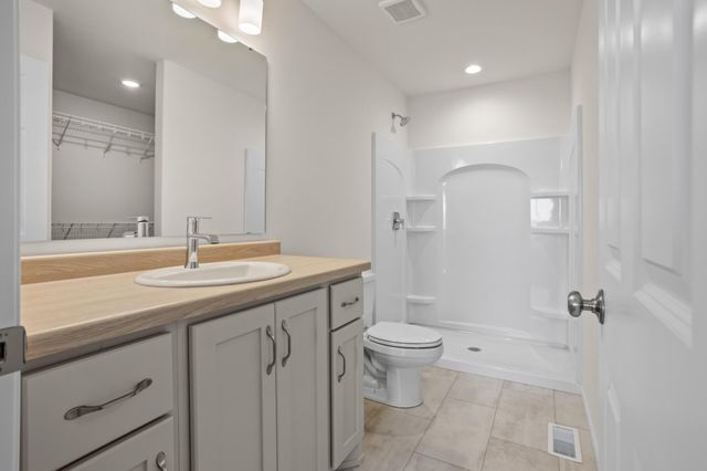 885 2nd Avenue, Horace, ND 58047