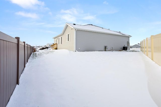 885 2nd Avenue, Horace, ND 58047