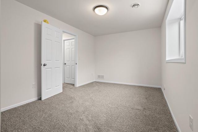 885 2nd Avenue, Horace, ND 58047