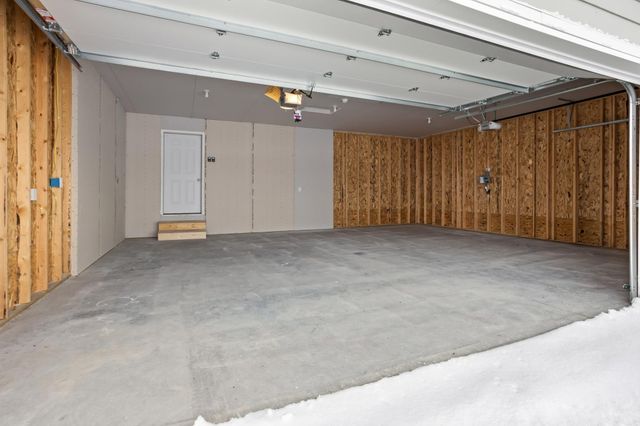 885 2nd Avenue, Horace, ND 58047