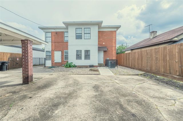2319 Rosewood Street A, Houston, TX 77004