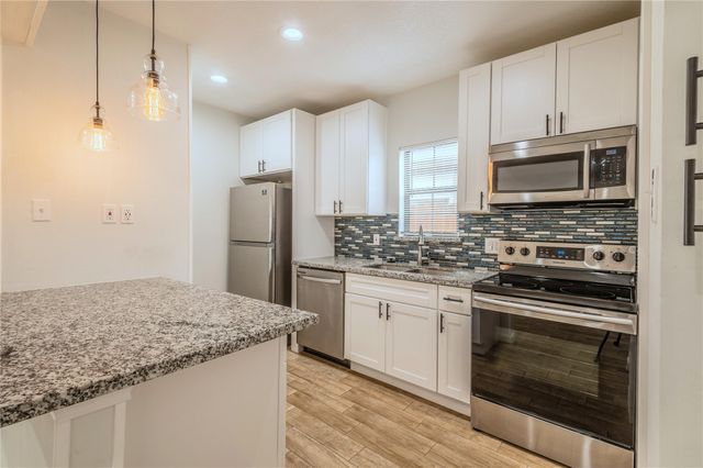 2319 Rosewood Street A, Houston, TX 77004