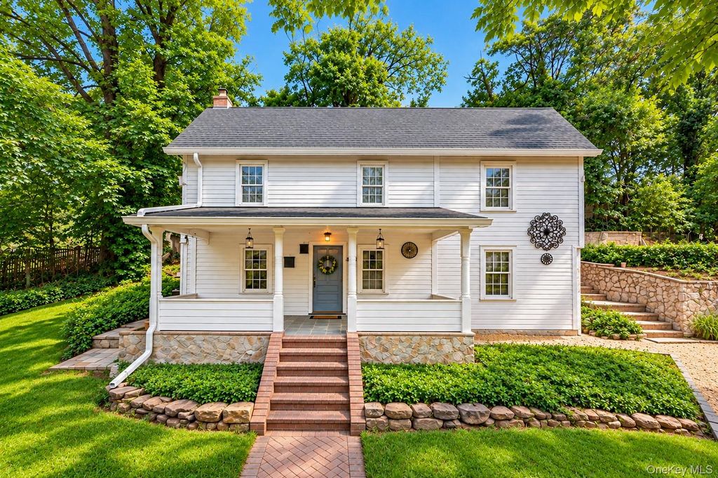 1673 Northern Boulevard, Roslyn, NY 11576 — exterior