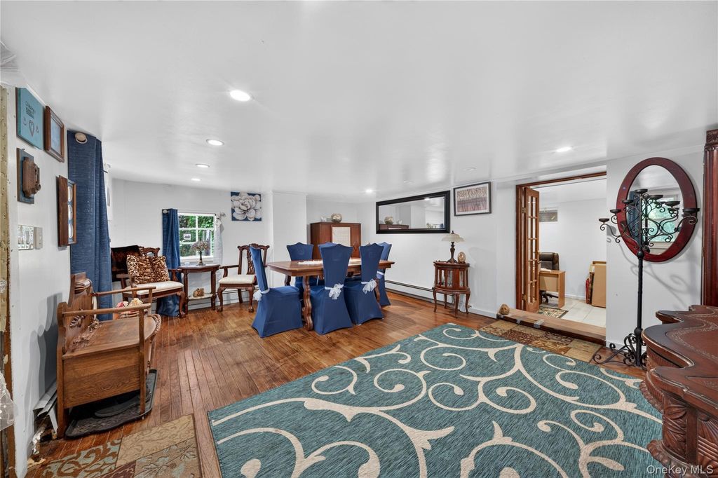 1673 Northern Boulevard, Roslyn, NY 11576 — photo 5