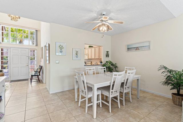 2584 Muirfield Court, Wellington, FL 33414