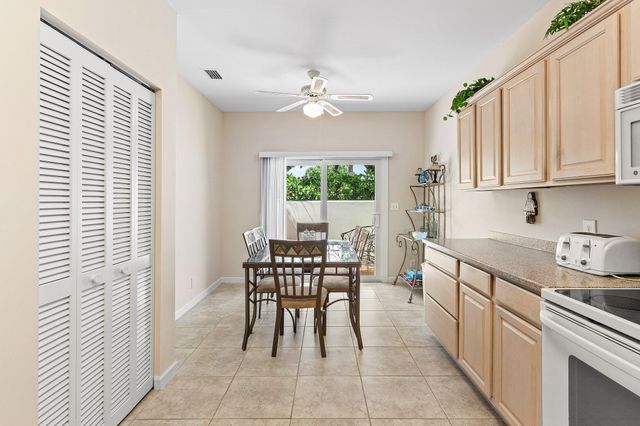 2584 Muirfield Court, Wellington, FL 33414