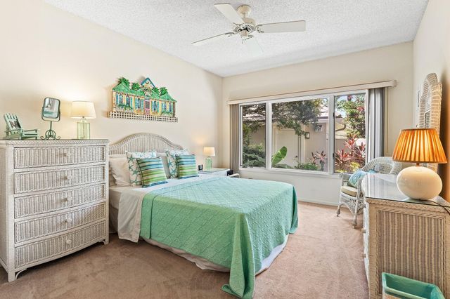 2584 Muirfield Court, Wellington, FL 33414