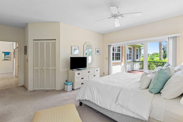 2584 Muirfield Court, Wellington, FL 33414