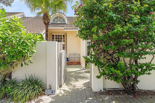 2584 Muirfield Court, Wellington, FL 33414