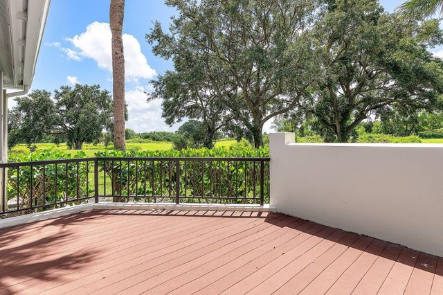 2584 Muirfield Court, Wellington, FL 33414