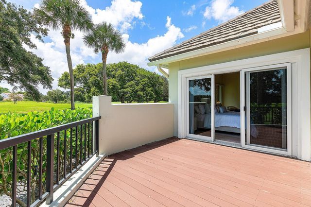 2584 Muirfield Court, Wellington, FL 33414