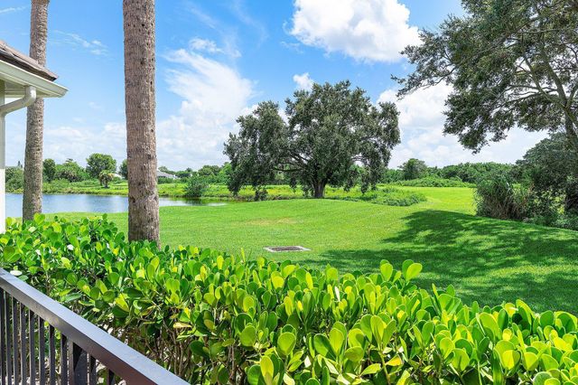 2584 Muirfield Court, Wellington, FL 33414