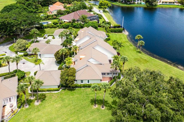 2584 Muirfield Court, Wellington, FL 33414