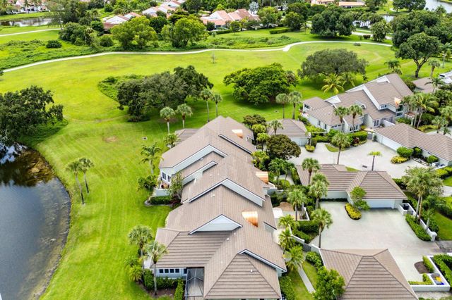 2584 Muirfield Court, Wellington, FL 33414
