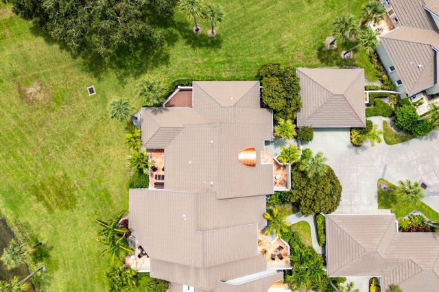 2584 Muirfield Court, Wellington, FL 33414