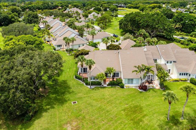 2584 Muirfield Court, Wellington, FL 33414