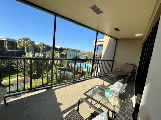 3605 S Ocean Boulevard 311, South Palm Beach, FL 33480