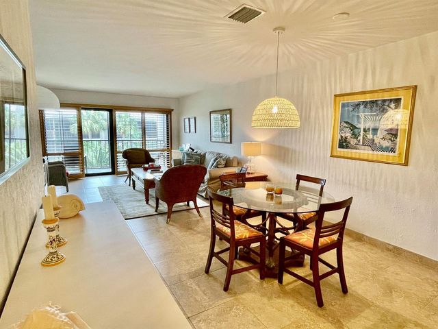 3605 S Ocean Boulevard 311, South Palm Beach, FL 33480