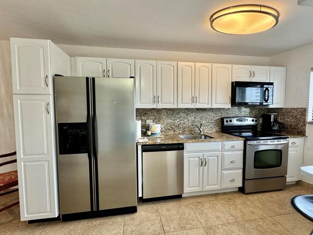 3605 S Ocean Boulevard 311, South Palm Beach, FL 33480
