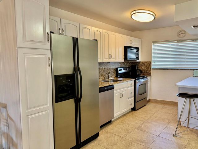 3605 S Ocean Boulevard 311, South Palm Beach, FL 33480