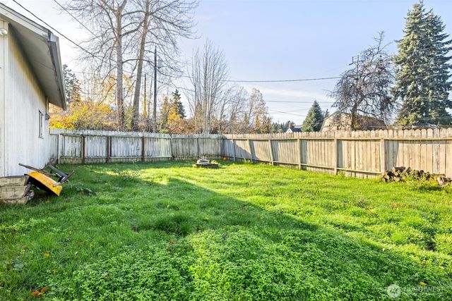 206 E Vashon Avenue, Port Angeles, WA 98362