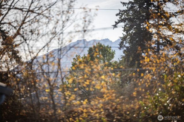 206 E Vashon Avenue, Port Angeles, WA 98362